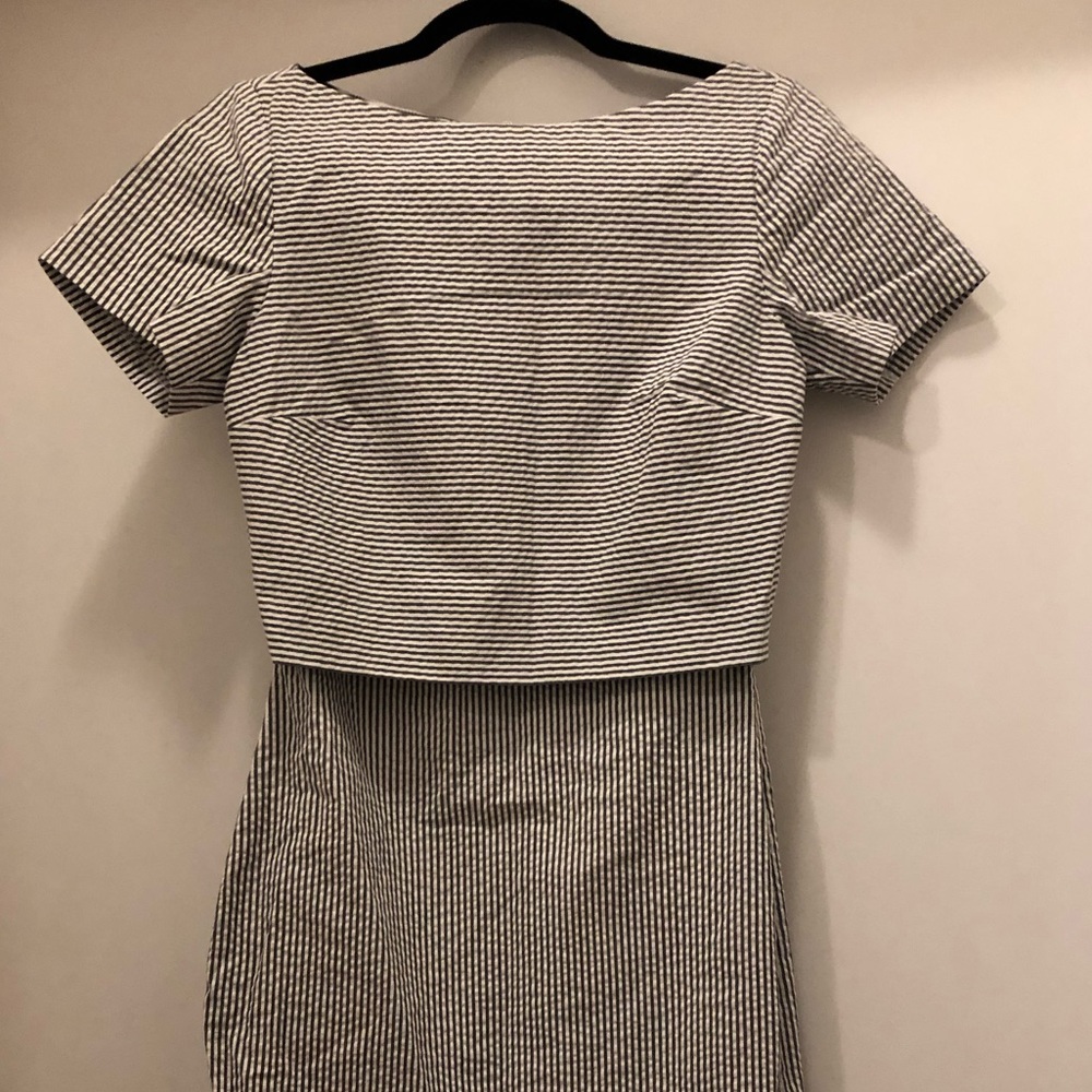 HP🔥 NWT Banana Republic Seersucker Layered Dress - Picture 5 of 8